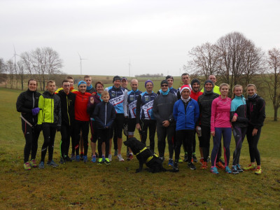 En ce jour de réveillon "le père noël" nous a rejoint.Photo collégiale avec le "groupe courir en vim